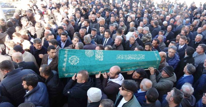 Şiddetli fırtınada yıkılan duvarın altında kalan baba, 8 günlük yaşam mücadelesini kaybetti