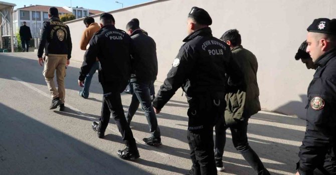 Antalya’da son 1 haftada 540 aranan şahıs yakalandı