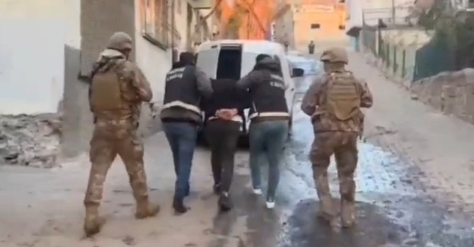 Kahramanmaraş’ta uyuşturucu operasyonunda 7 tutuklama