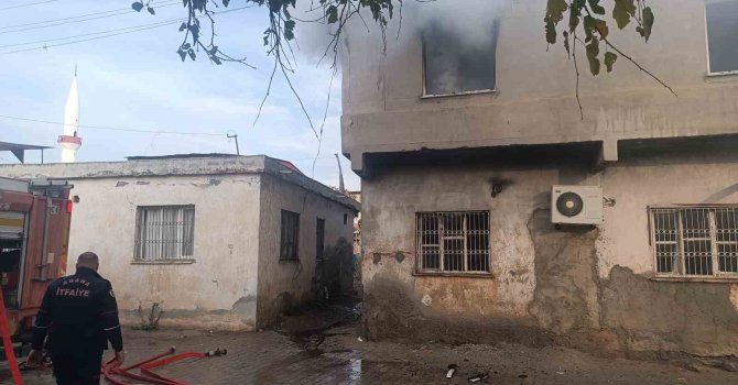 Adana’da şarja takılı tablet bir evi kullanılamaz hale getirdi