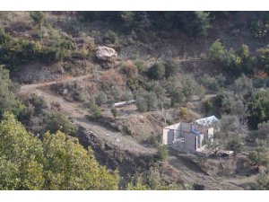 Depremzede vatandaşları korkutan patlamalar kamerada