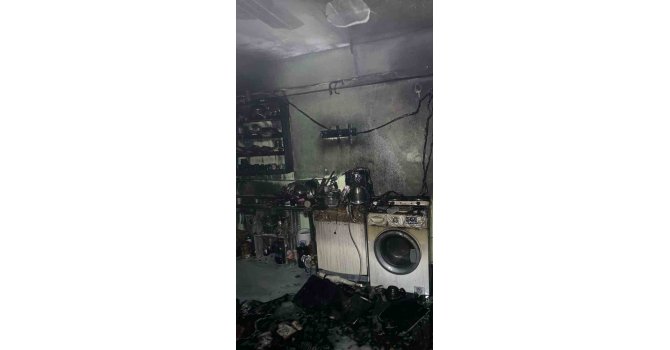 Tarsus’ta narenciye paketleme fabrikasında yangın