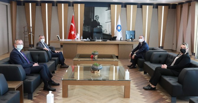 Vali Ersin Yazıcı Başkan Böcek’i ziyaret etti