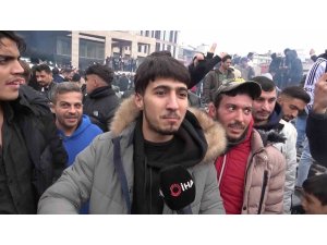 Esad ülkeyi terk etti Adana’daki Suriyeliler kutlama yaptı