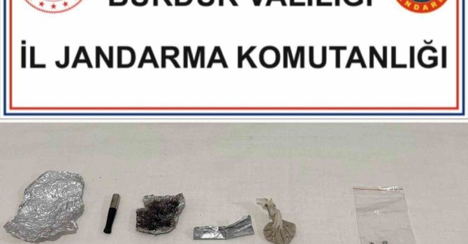 Burdur’da üzerinde uyuşturucu ile yakalandı