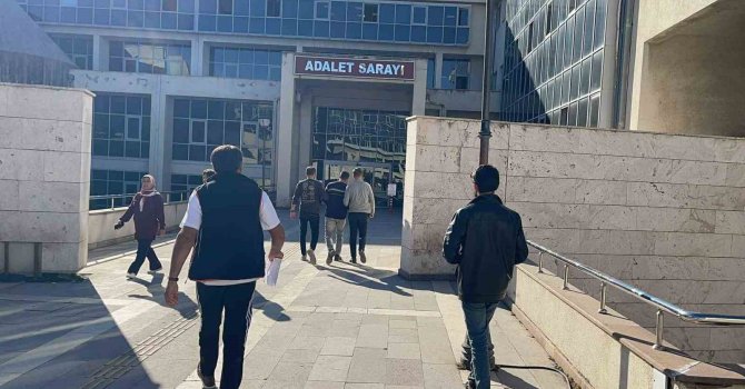 Boşanma aşamasındaki eşini öldüren şahıs tutuklandı