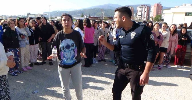 Antalya’da kız öğrenci yurdunda korkutan yangın