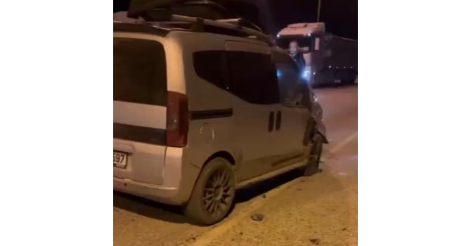 Mersin’de motosikletle hafif ticari araç çarpıştı: 2 ölü, 1 yaralı