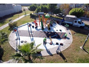 Akdeniz Belediyesi parkları daha güvenli hale getiriyor