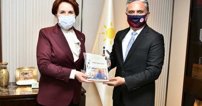 Akşener’den Muratpaşa’ya tam not