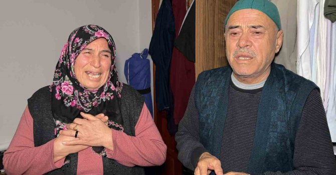 Depremzede yaşlı çiftin evine girip 2 altın bileziğini çaldılar