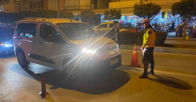 Alanya’da sürücülere 1 günde 2 milyon 700 bin 560 TL para cezası