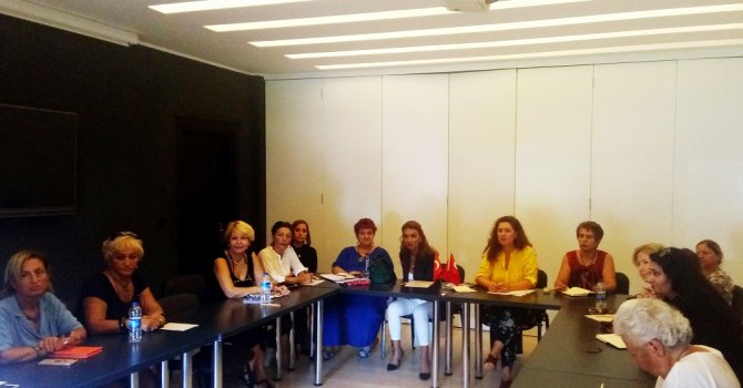 ‘Pandemi kadınların iş yükünü arttırdı’