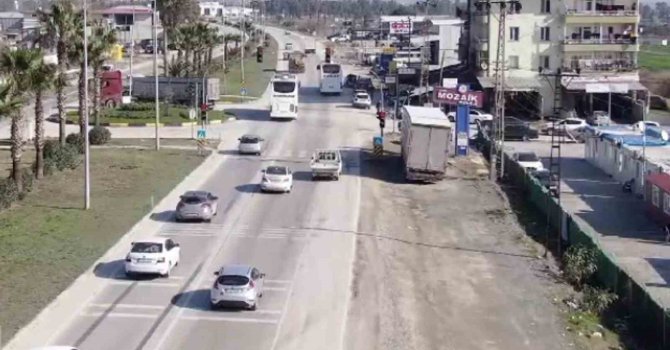 Hatay’da dron destekli trafik denetiminde 176 araç kontrol edildi