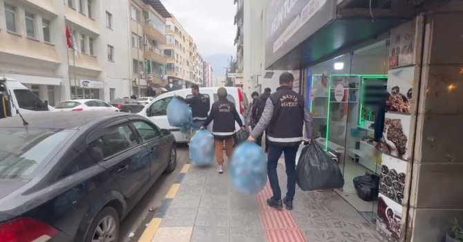 İskenderun’da öğrencilere sigara satanlara operasyon: 240 bin lira ceza