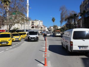 Serik’te Prof. Dr. Yaşar Uçar Caddesi çift yönlü ulaşıma açıldı