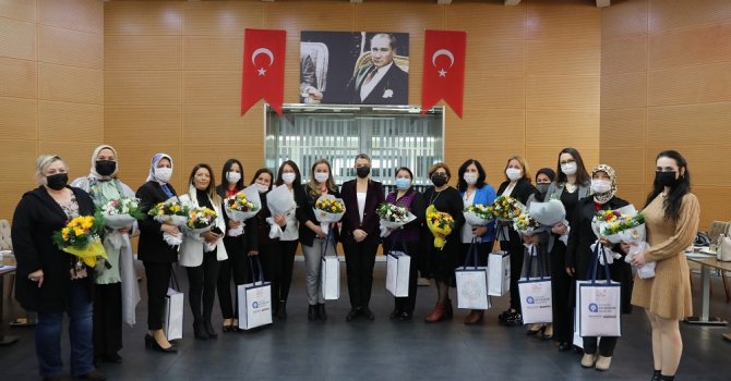 Büyükşehir Belediyesi kadın muhtarları ağırladı