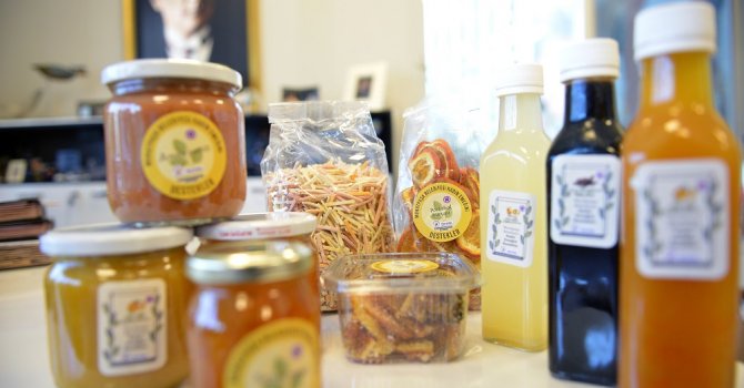 Muratpaşa’dan kadınlara özel hediye