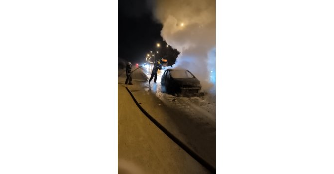 Tarsus’ta otoyolda araç yangını