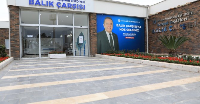 Düden Balık Çarşısı hizmet vermeye başladı