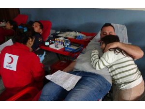 Veliler kan verdi öğrenciler madalya kazandı