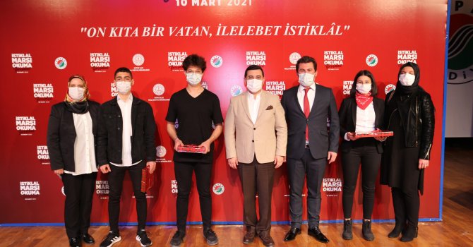 Kepez’de İstiklal Marşı Okuma Yarışması