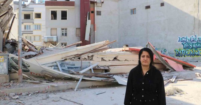 Ekmek teknelerinin üzerine 3 katlı bina çöken kadın gözyaşlarına hakim olamadı