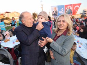 Yüreğir Belediyesi iftar sofralarında binlerce kişiyi ağırlıyor