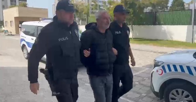 Kaçakçılık ve hırsızlık suçundan hapis cezasıyla aranan hükümlü yakalandı