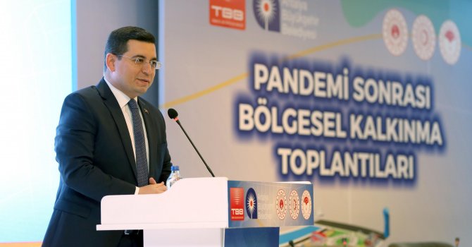 Tütüncü; “Yaşantı modellerine uyumlu kentler oluşturulmalı”