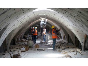 Tarihi Kapalı Çarşı aslına uygun şekilde yeniliyor