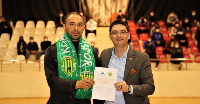 Ali Gürbüz Baba Ocağında Kispet Giyecek