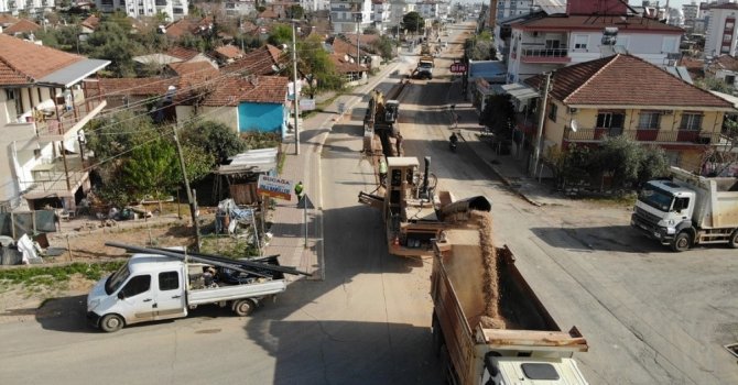 Kepez’de 10 mahallede kanalizasyon çalışması sürüyor