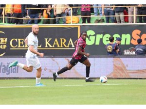 Trendyol Süper Lig: Corendon Alanyaspor: 0 - Bodrum FK: 0 (İlk yarı)