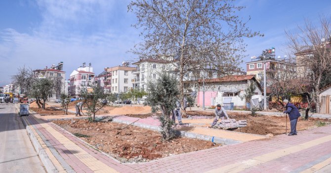 Mehmet Akif Ersoy’a çınarlı park