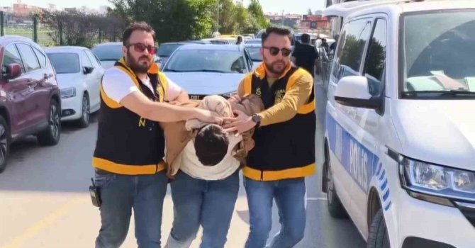 Karnavaldaki rezalete 1 tutuklama, 3 ev hapsi