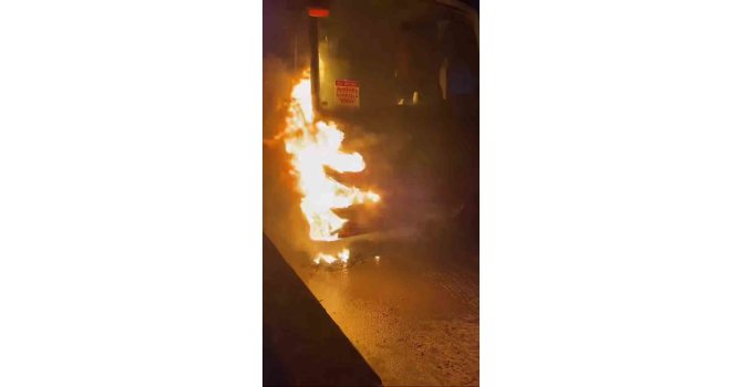 Yolcu otobüsünde korkutan yangın