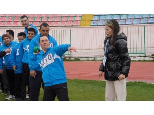 Engelleri değil, sınırları aştılar