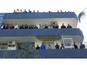 Futbol aşkı, süper lig değil amatör: Taraftarlar balkonları ve damları doldurdu