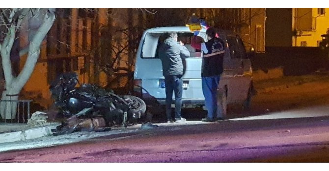 Ders anlatacağı sabahı göremedi: Öğretmen trafik kazasında can verdi