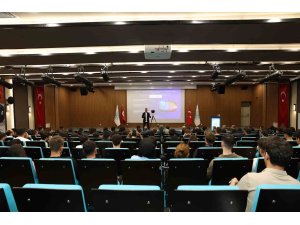 ALKÜ’de uzman isimler öğrencilerle buluştu