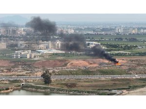 Boş arazi çöp yuvası oldu, bir de yakılmaya başlandı