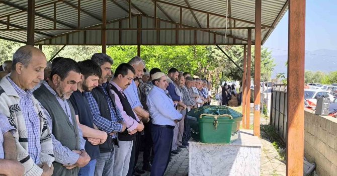 Kan donduran cinayet: Tartıştığı eşini baltayla öldürdü