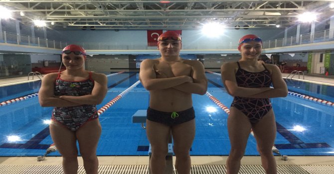 Antalyaspor yüzücüleri milli takım için kulaç attı