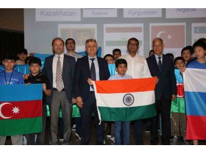 Matematikte Sınır Tanımayanlar Akdeniz Üniversitesi’nde ödüllerini aldı