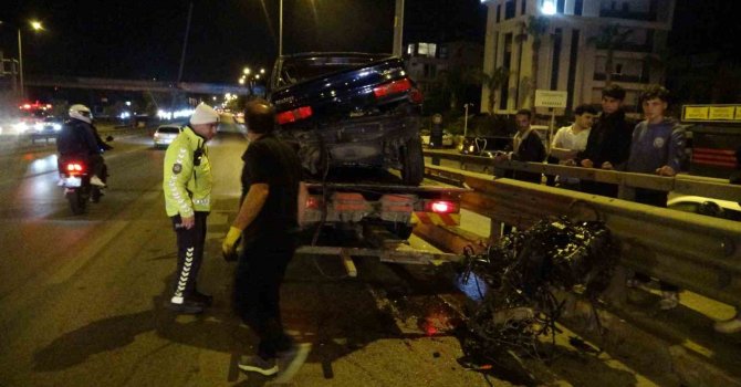 Takla atan aracın açılan kapısından fırlayan genç sürücü hayatını kaybetti