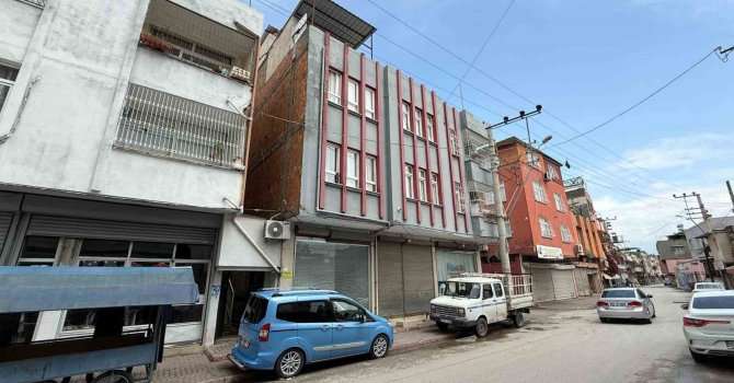 Klima takarken dengesini kaybedip damdan düştü