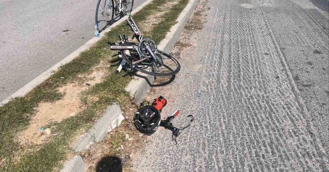 Antalya’da aracın çarptığı bisiklet sürücüsü hayatını kaybetti
