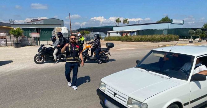 Antalya’da polis uygulamasında 7 çalıntı araç ele geçirildi