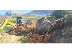 Onikişubat’ta yol çalışmaları